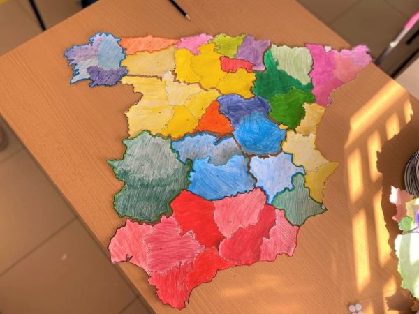 Mapa mudo de España coloreado y recortado - Pinta y Pinto